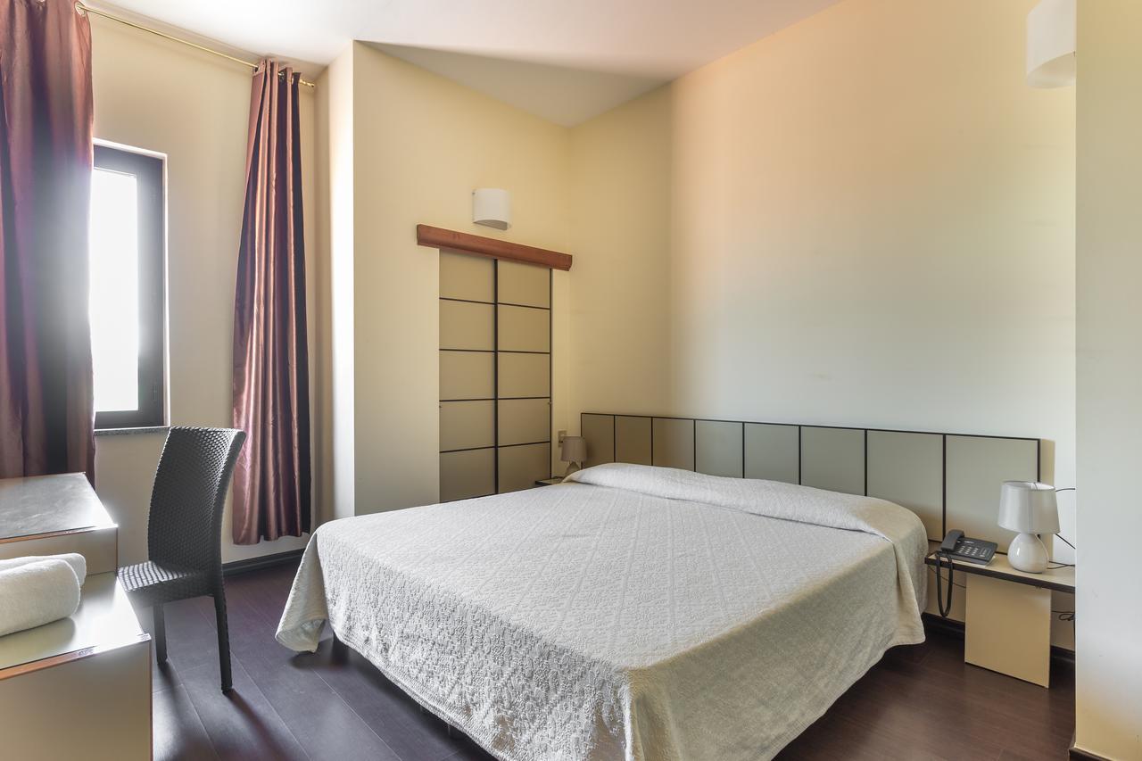 Rodia Inn Oristano Exterior photo