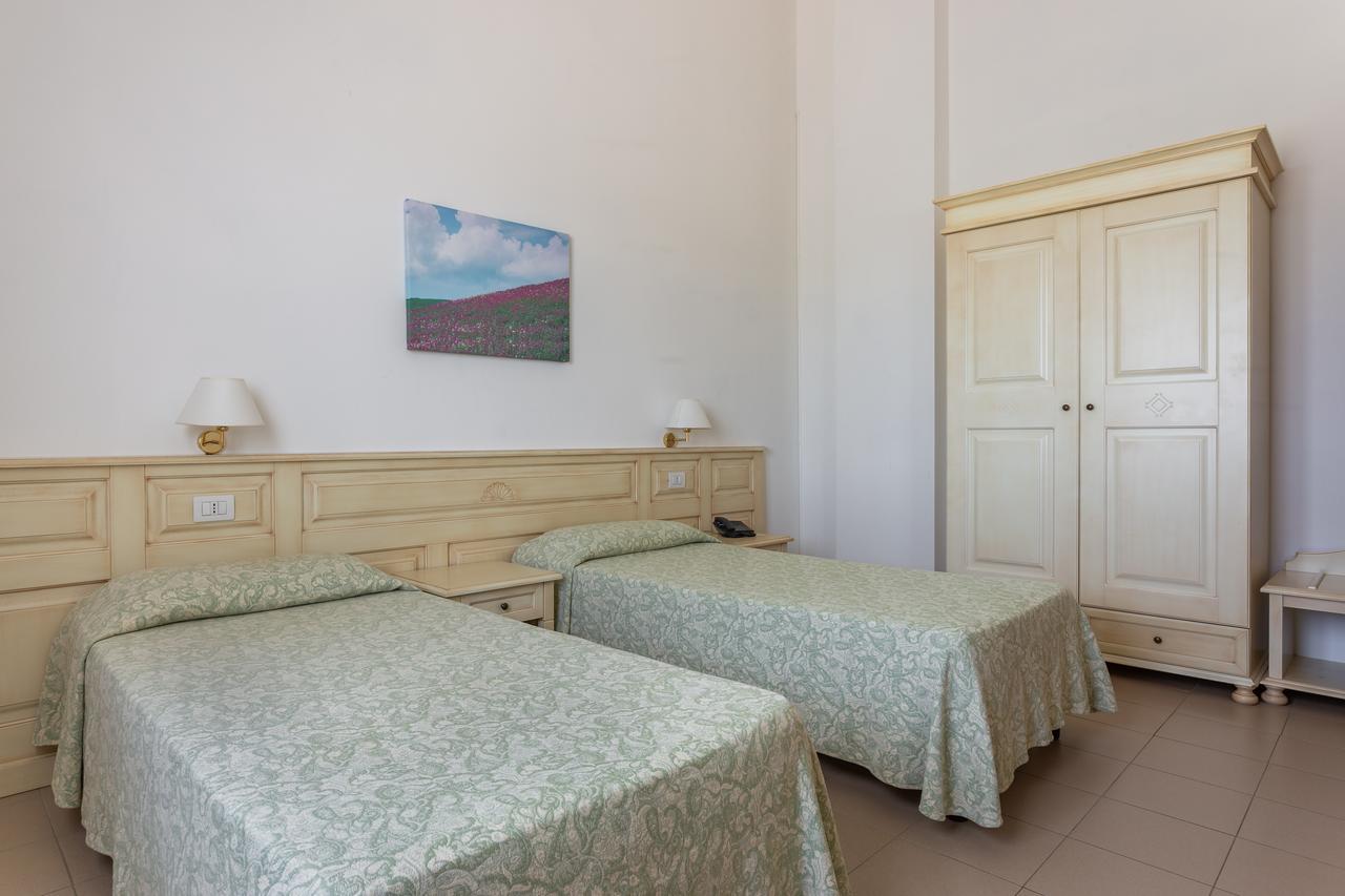 Rodia Inn Oristano Exterior photo