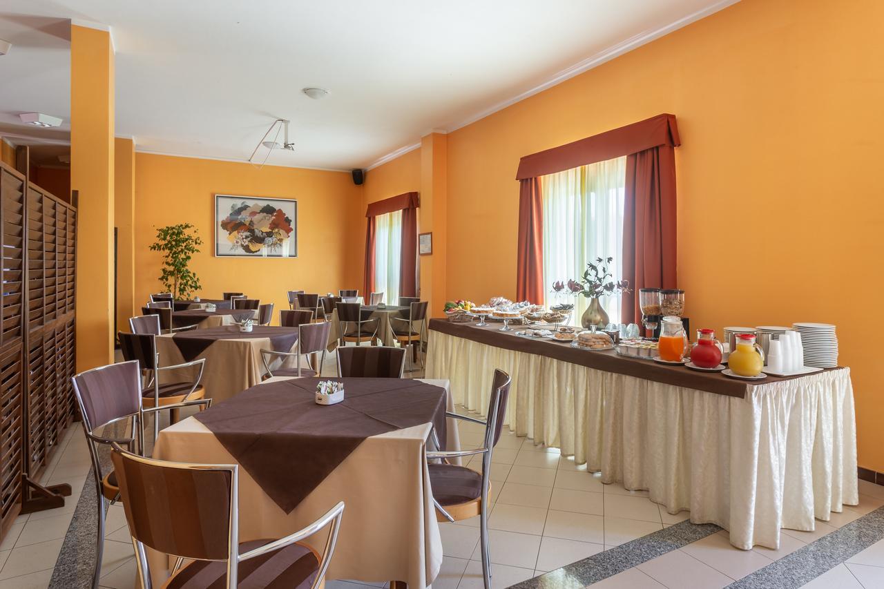Rodia Inn Oristano Exterior photo