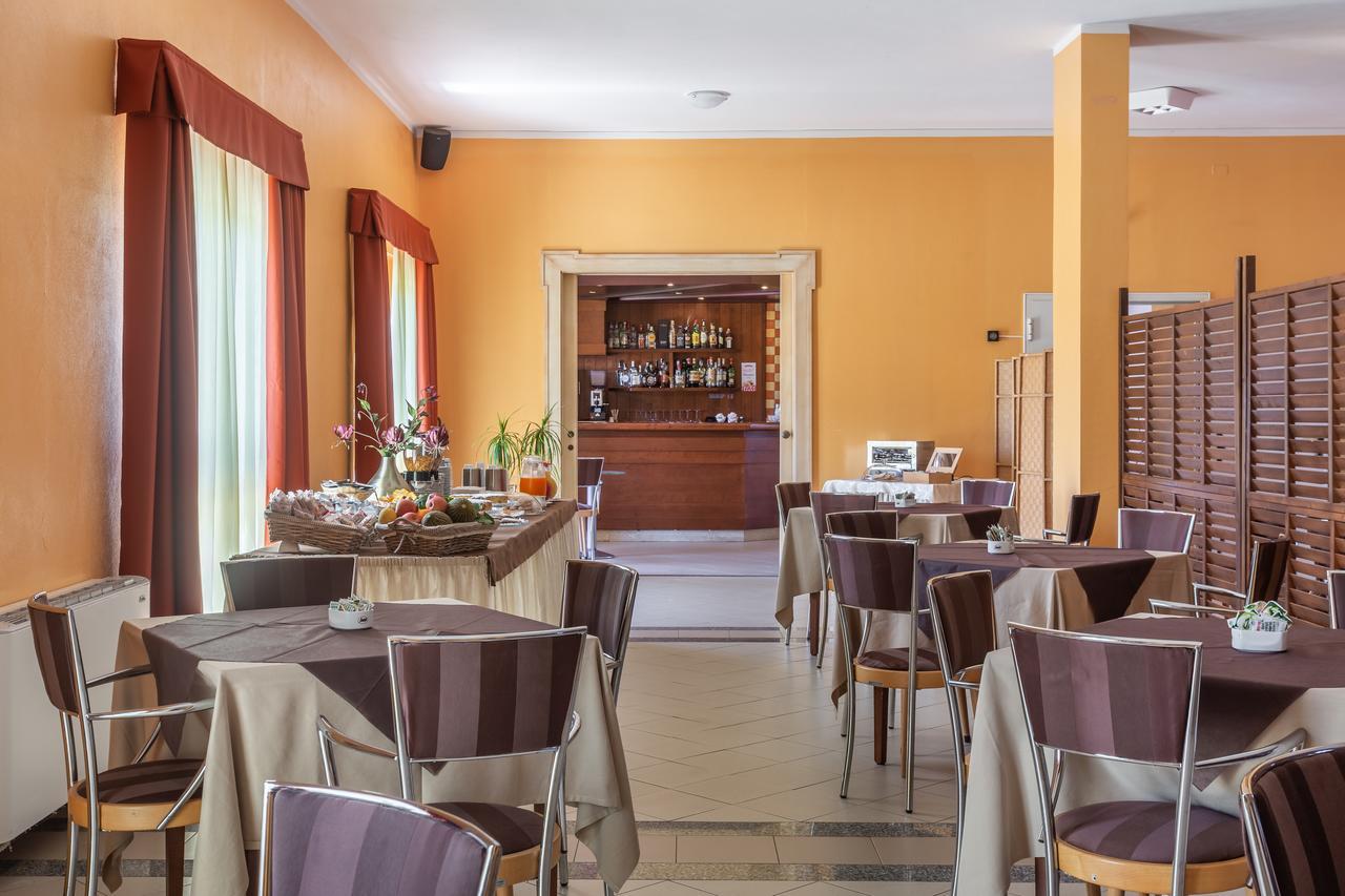 Rodia Inn Oristano Exterior photo